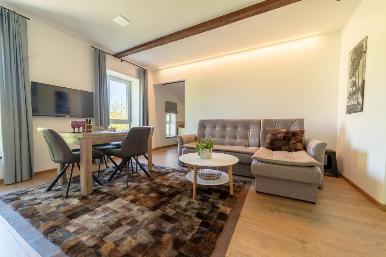 Apartamentai Muzika Шілутє Екстер'єр фото