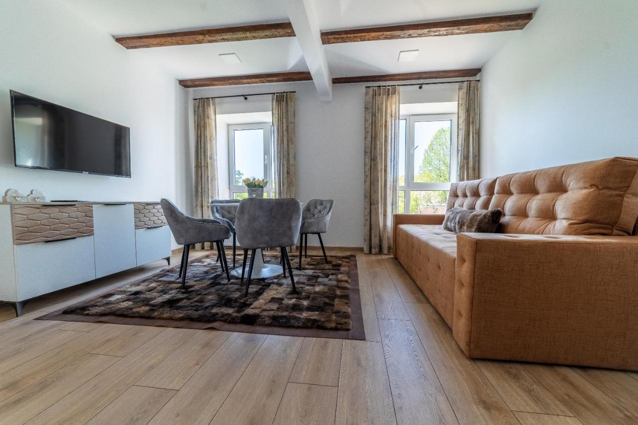 Apartamentai Muzika Шілутє Екстер'єр фото