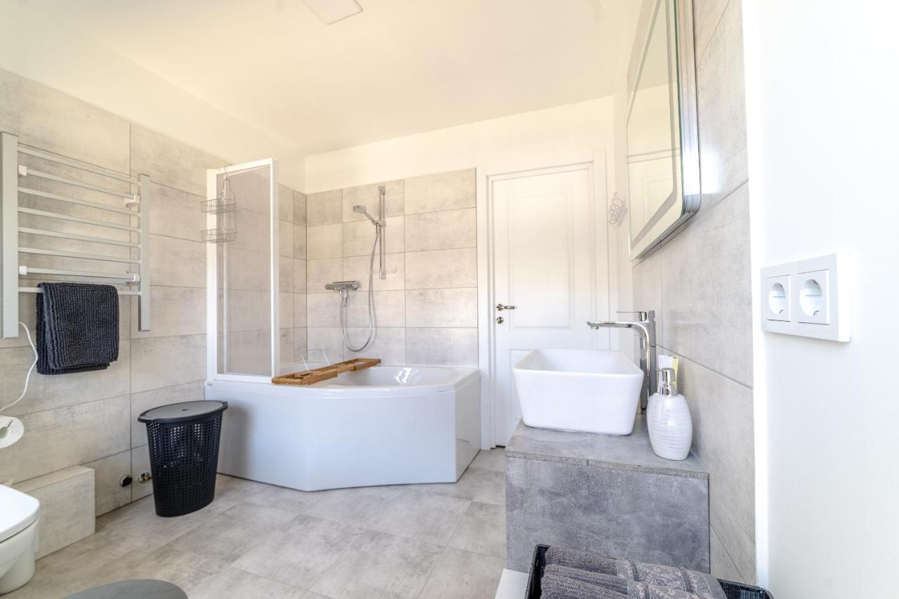 Apartamentai Muzika Шілутє Екстер'єр фото